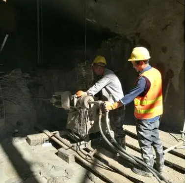 西宁水下抗分散灌浆料特点 水下不分散注浆料介绍